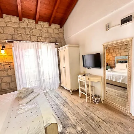 Asma Alacati מלון